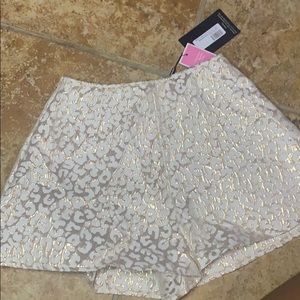 Pretty Little Thing. Gold Foil Print Floaty Shorts